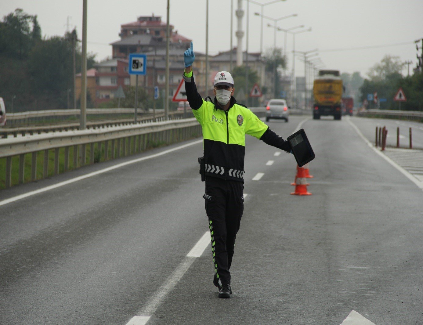 23 KİŞİ YARALANDI