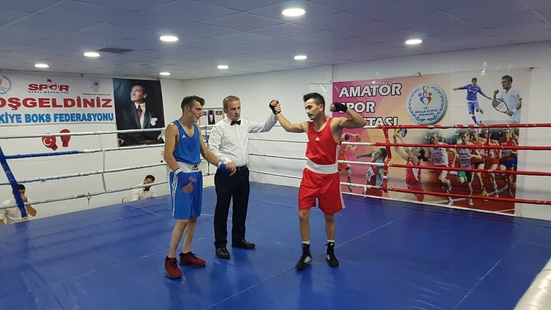 Boksörler Amatör Spor Haftası İçin Ringde