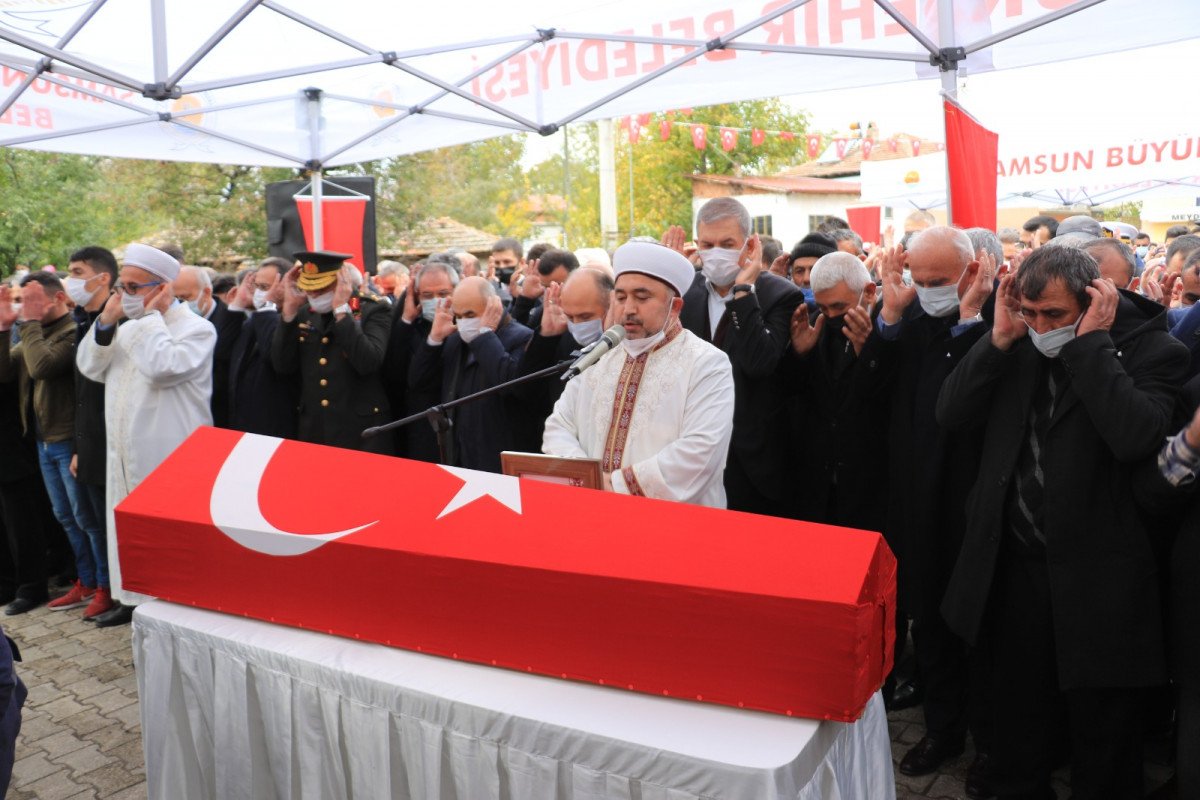 SAMSUNLU ŞEHİT SON YOLCULUĞUNA UĞURLANDI