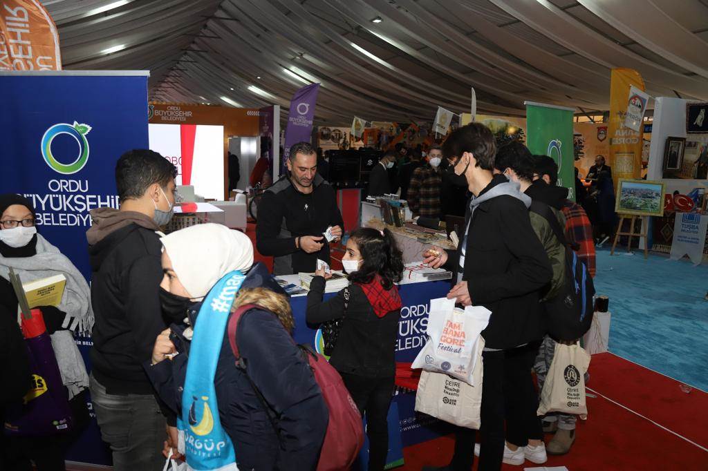 BÜYÜKŞEHİR STANDI İLGİ ODAĞI OLDU