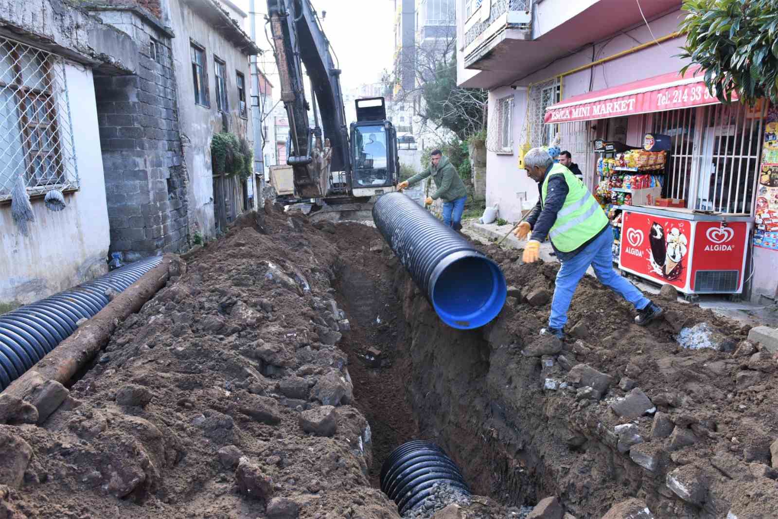 TARİHİ AZİZİYE MAHALLESİ’NDE ÇALIŞMALARA START VERİLDİ