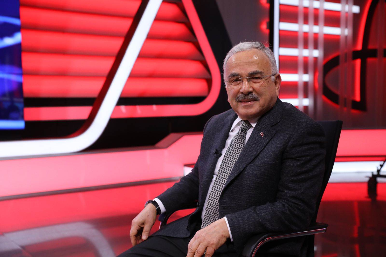"DOĞRU İŞLERE İMZA ATIYORUZ”