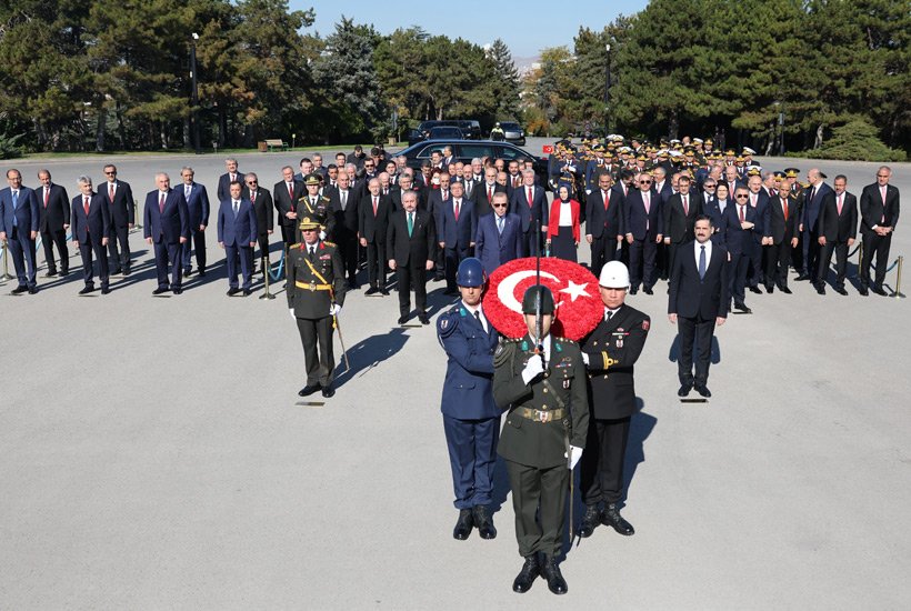 Cumhurbaşkanı Erdoğan, Anıtkabir’de düzenlenen törene katıldı