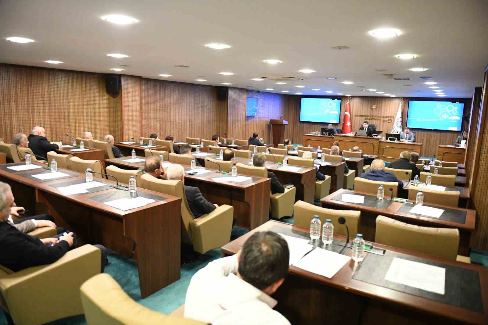 BÜTÇE GÖRÜŞMELERİNDE BAŞKAN AŞKIN TÖREN’DEN ÇARPICI AÇIKLAMALAR