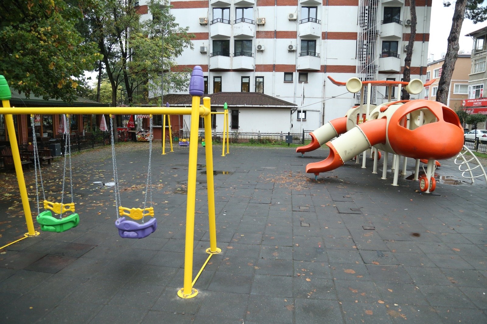 MEHMETÇİK PARKI YENİLENDİ