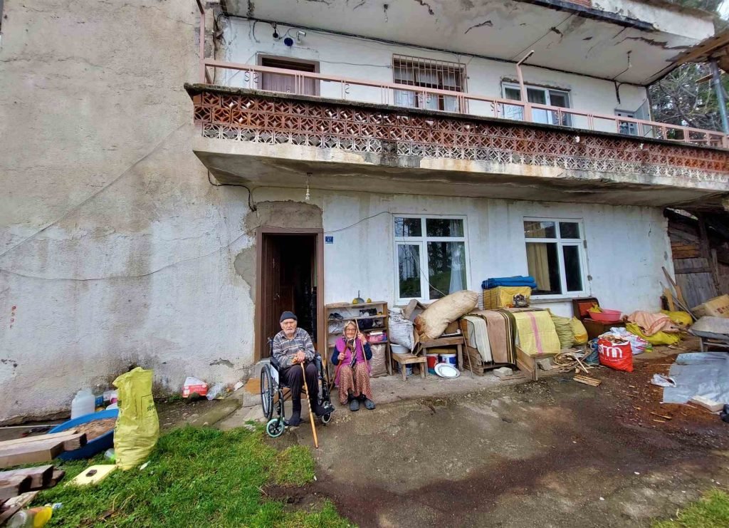 eski-ev