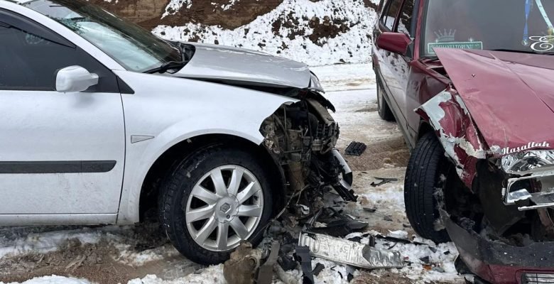 KAR NEDENİYLE KAZA