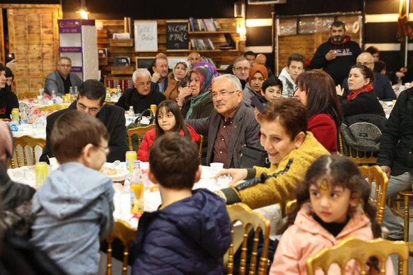 BAŞKAN GÜLER İFTARINI ORDU’DAKİ KORUYUCU AİLELERLE YAPTI