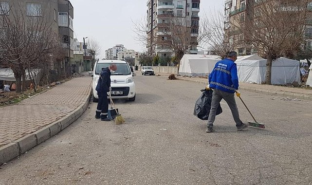 EKİPLERİMİZ ADIYAMAN’DA TEMİZLİK ÇALIŞMASI YÜRÜTÜYOR