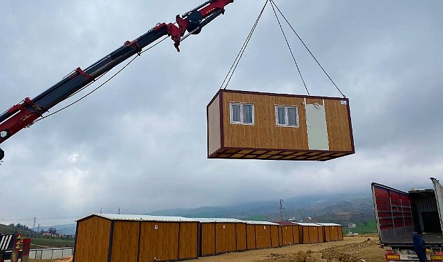 ORDU KÖYÜ İÇİN İLK KONTEYNERLER ADIYAMAN GÖLBAŞI’NA ULAŞTI