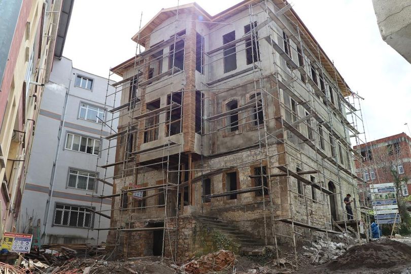 Bir 2 kişi ve açık hava görseli olabilir