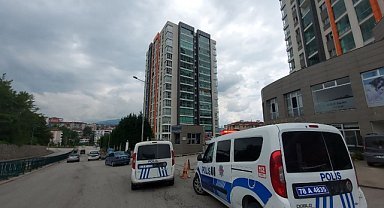 12. kattan düşen çocuk hayatını kaybetti