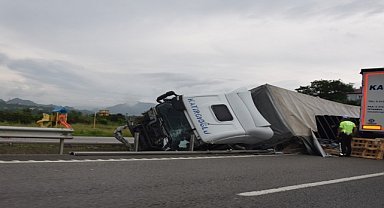 Trafik kazalarında 3 kişi yaralandı