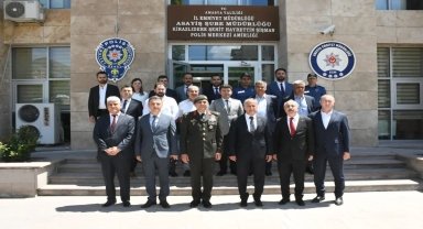 Amasya'da protokol üyelerinden görevi başındaki kamu personeline ziyaret
