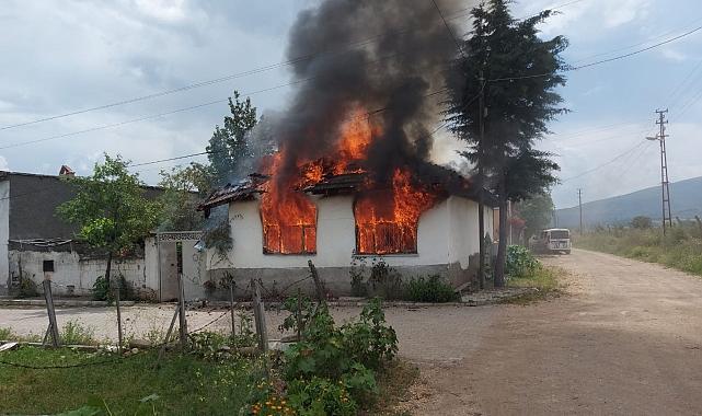 Amasya'da evde yangın çıktı