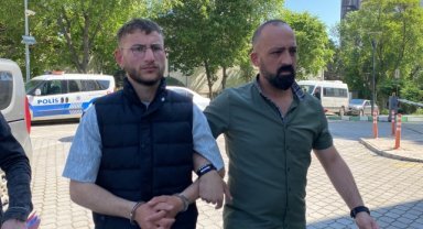 Ardahan'da ağabeyini bıçaklayan şüpheli Samsun'da sahilde yürürken yakalandı