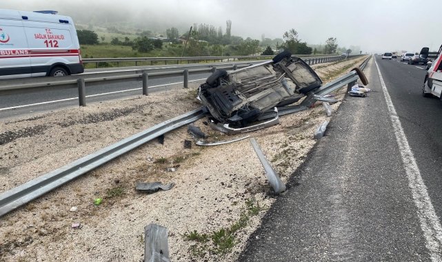 Bolu'da devrilen otomobildeki 5 kişi yaralandı