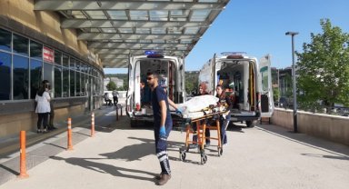 Çorum'da otomobil ile motosikletin çarpışması sonucu 2 kişi yaralandı