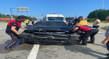 Galatasaraylı futbolcu Barış Alper Yılmaz, Giresun'da trafik kazası geçirdi