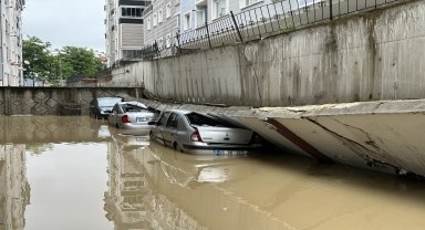 Samsun'da şiddetli yağış sel ve taşkınlara neden oldu