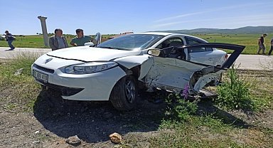 İki otomobilin çarpıştığı kazada 1 kişi yaralandı