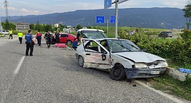Karabük'te trafik kazasında 3 kişi yaralandı