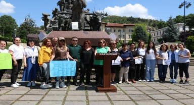 Kastamonu'da kedinin tüfekle öldürülmesine hayvanseverlerden protesto