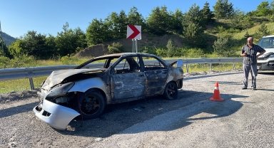 Kastamonu'da minibüsle otomobilin çarpışması sonucu 7 kişi yaralandı