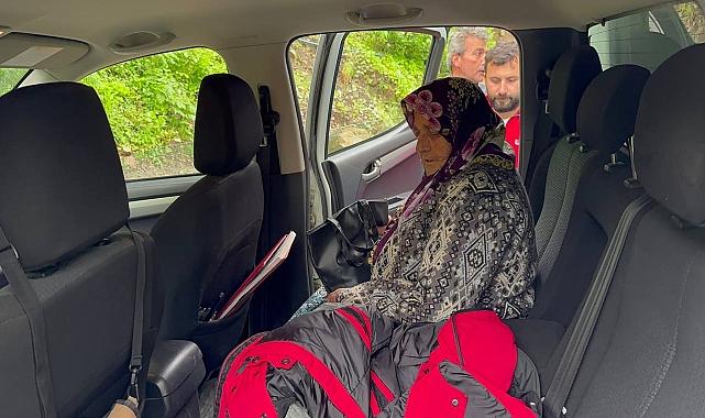 Kastamonu'da sel nedeniyle mahsur kalan hastaların yardımına UMKE koştu