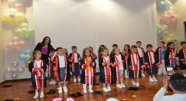 Kavak'ta minik öğrenciler yıl sonu etkinliği düzenledi