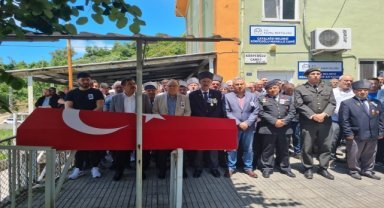 Kıbrıs gazisi memleketi Zonguldak'ta son yolculuğuna uğurlandı