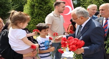 Ordu'da Kurban Bayramı dolayısıyla şehitlik ziyaret edildi