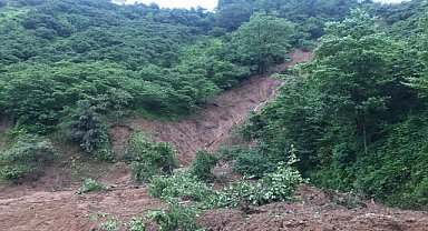 Ordu'nun İkizce ilçesinde sağanak bazı yollarda hasara yol açtı