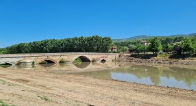 Pazar Taş Köprü'de park alanı çalışmaları sürüyor