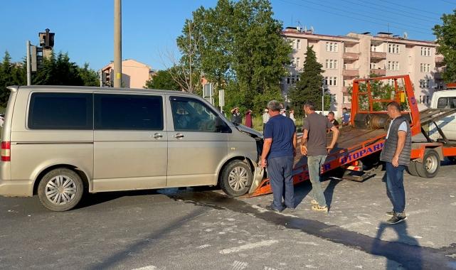 Samsun'da üç aracın karıştığı kazada 7 kişi yaralandı