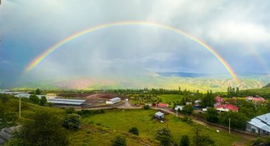 Şebinkarahisar'da yağmurun ardından gökkuşağı oluştu