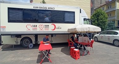 Yeşilyurt ilçesinde kan bağışı kampanyası başlatıldı
