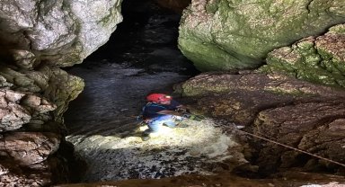 Bayburt'ta buz mağarasına düşen kişi hayatını kaybetti