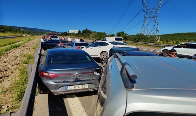 Bolu'da zincirleme trafik kazasında 1 kişi yaralandı