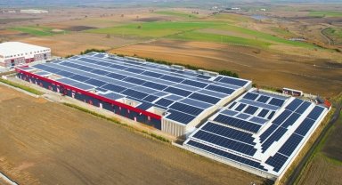 CW Enerji, Tekirdağ'da bir fabrikanın çatısına GES kurulumu gerçekleştirdi