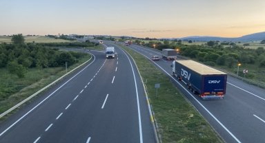 D-100 kara yolunun Karabük kesiminde tatil dönüşü oluşan yoğunluk normale döndü