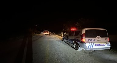 Düzce'de park halindeki kamyonet yandı