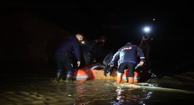 Düzce'de su baskınlarında mahsur kalanlar kurtarıldı