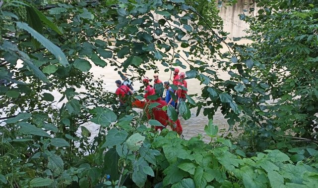 Giresun'da zemini çöken fabrikada göçük altında kalan işçinin cenazesi defnedildi