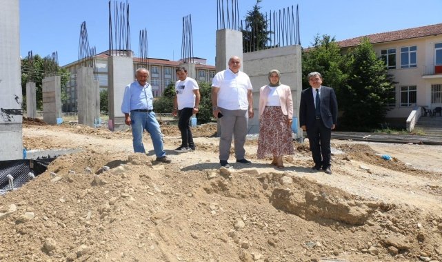 İl Milli Eğitim Müdürü Türkmen, anaokulu inşaatını inceledi