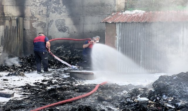 Sinop'ta ambalaj atık deposunda çıkan yangın söndürüldü