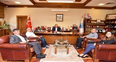 Taşköprü'de LGS sınavında ilk 3'e giren öğrencilere bisiklet hediye edildi