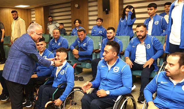 BÜYÜKŞEHİR SPORUN VE SPORCUNUN YANINDA