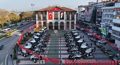 BÜYÜKŞEHRİN ARAÇ FİLOSUNA 15 YENİ ARAÇ VE İŞ MAKİNESİ
