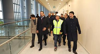 Ordu Şehir Hastanesi inşaat alanında incelemelerde bulundu